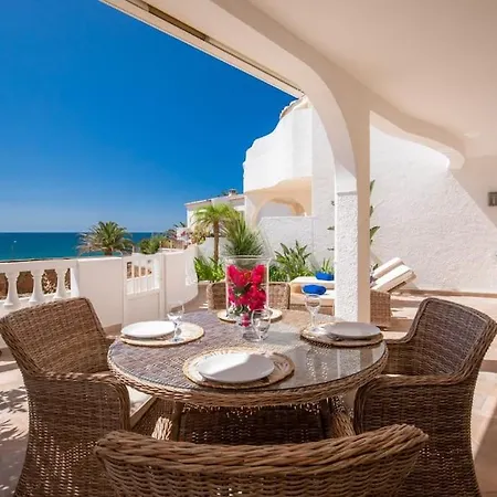 Beachfront Da By Blue Diamond 23b